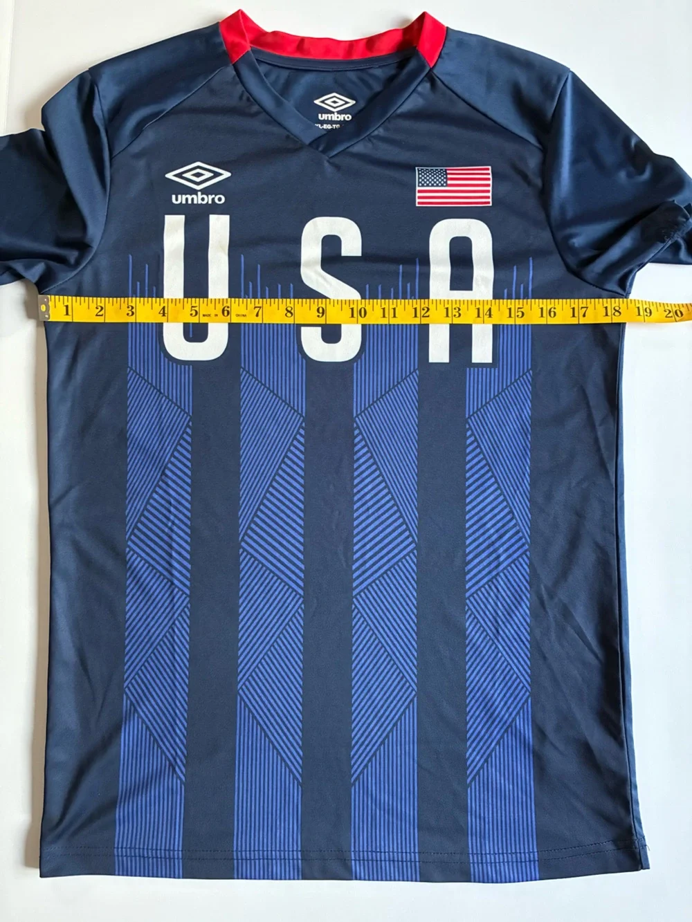 Umbro Kids Navy and Red USA Graphic Soccer Jersey XL Size (16-18)